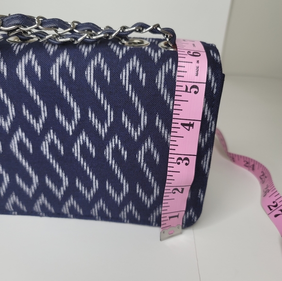 Cross body and shoulders bag. - Picture 3 of 12